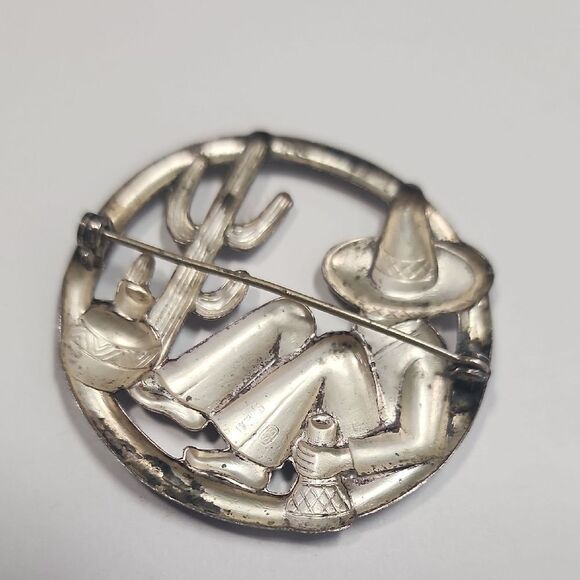 Vintage Sterling Silver Round Mexican Wanderer W/ Cactus Pin Brooch - Picture 4 of 6